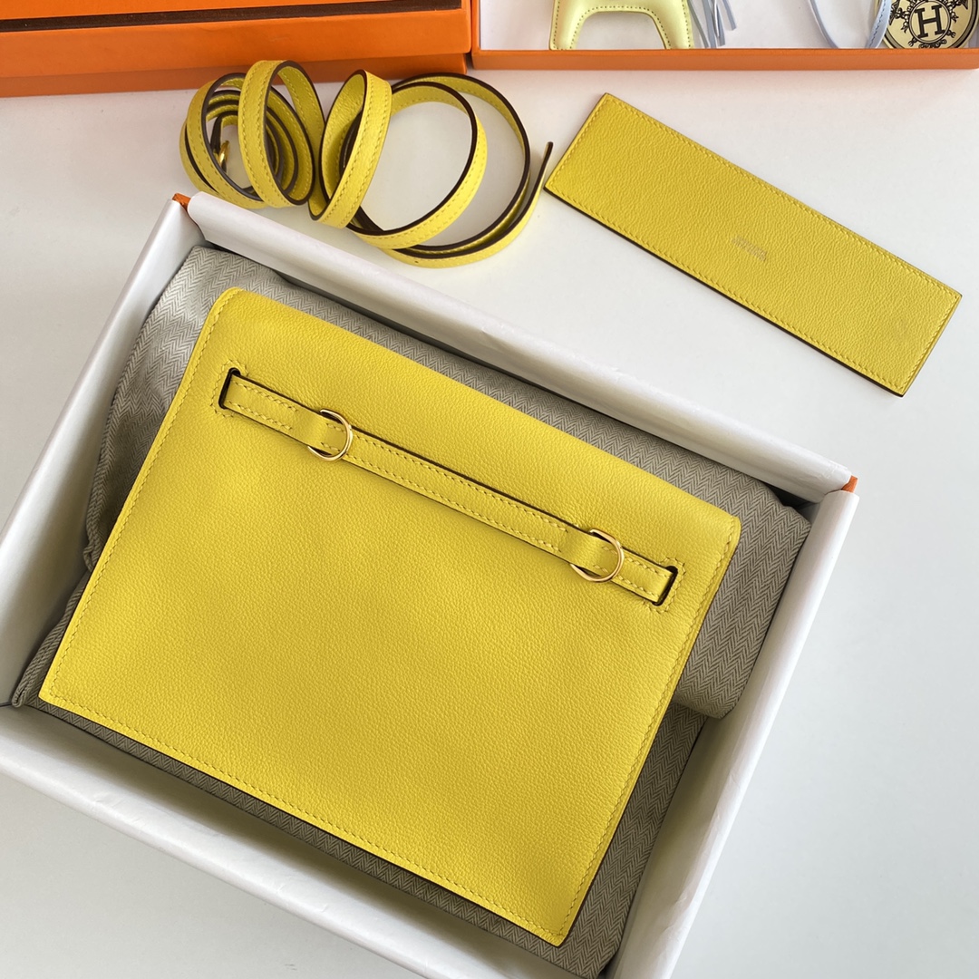 Hermes Kelly Danse Evercolor Bag In Yellow Color